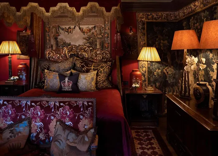 Deluxe King Suite